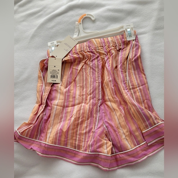 NWT Ladies Multicolor Sheeting Pull-on Drawstring Embellished Shorts Sz Medium - Picture 3 of 8